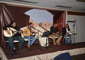الفنان محمد العبيدلي ونخبة من الموسيقيين يقدمون الأمسية الغنائية 