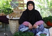 شقيقة وزير الصناعة التركي الجديد بائعة خضروات بسوق الثلثاء شعبي