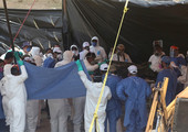السلطات المكسيكية تبدأ استخراج أكثر من 100 جثة من مقبرة جماعية