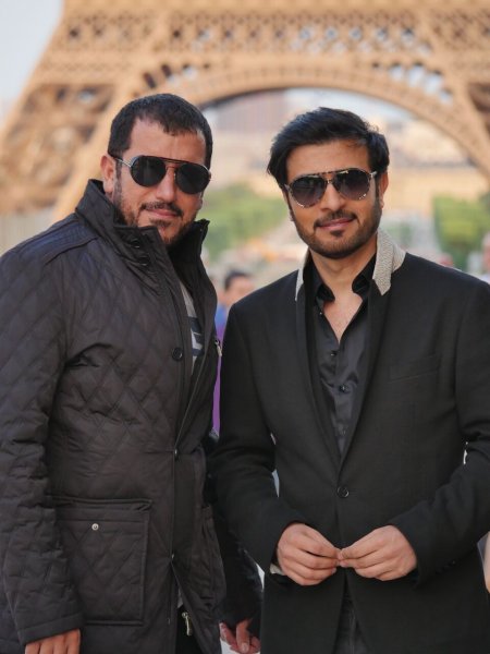 شاهد الصور المهندس وذكريات الحب بين لندن وباريس منوعات صحيفة الوسط البحرينية مملكة البحرين