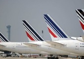 إضراب المصافي النفطية الفرنسية يثير قلقاً في بعض المطارات