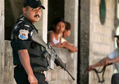 العثور على 7 جثث مقطوعة الرأس قرب معقل زعيم عصابة مخدرات بالمكسيك