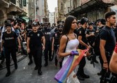 الشرطة التركية تفرق مسيرة للمتحولين جنسيا في اسطنبول
