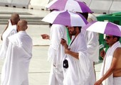 شعر المعتمرين يُدرّ ملايين الريالات على حلاقي «الغزة»