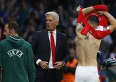 المنتخب السويسري يغير قمصان ثلاثة لاعبين في الشوط الأول أمام فرنسا