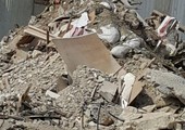 بالصور...مواطنون يشكون تكدس النفايات والمخلفات بمجمع 419 بإسكان جدحفص