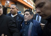 مارادونا يعلن الحرب على الفيفا واتحاد الكرة الأرجنتيني