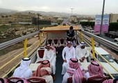 السعودية: تشغيل تجريبي لباص أبها السياحي