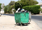 بالصور... استمرار تكدس النفايات في عدة مناطق لليوم العاشر على التوالي