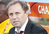 مدرب منتخب الجزائر الجديد يصل البلاد ومكافآت مغرية بانتظاره