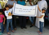 بالصور... بحارة القوارب يعتصمون مع أطفالهم أمام 