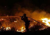 إخلاء 300 منزل شمالي لوس أنجليس بسبب حريق غابات