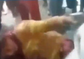 بالفيديو... مسلمتان تعرضتا للضرب في الهند إثر الاشتباه في نقلهما لحم بقر