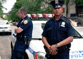 شرطة نيويورك تلقي القبض على ثلاثة اشخاص سرقوا خمسة ملايين دولار