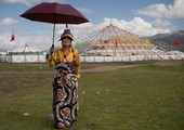 بالصور... فرسان التيبت يحيون مهرجان السباقات السنوي 
