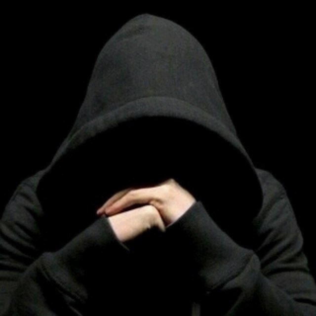 صور رجل غامض