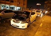 بالصور... اندلاع حريق بسيارة على شارع الكويت ولا إصابات