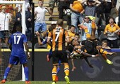 بالفيديو... لاعب هال سيتي يسجلا هدفا في شباك ليستر سيتي على طريقة 