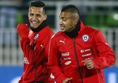 سانشيز وفيدال لقيادة تشيلي في تصفيات كاس العالم