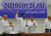 الحكومة الكولومبية وحركة التمرد 