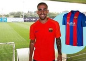 بالفيديو... برشلونة يضم الكاسير مهاجم فالنسيا