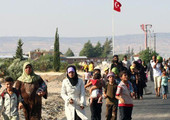 الشرطة التركية تستخدم الغاز المسيل للدموع لتفريق محتجين قرب الحدود مع سورية