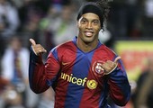 رونالدينهو يعود إلى برشلونة
