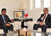 الوزير خلف يستقبل السفير السريلانكي في البحرين