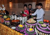 بالفيديو والصور ...انطلاق مهرجان المأكولات التايلندية في البحرين بحضور نجمَي مسلسل 