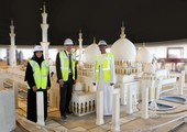 بالصور... أول مجسم في العالم لجامع الشيخ زايد من مكعبات الليغو في دبي