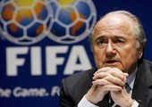 الفيفا يبدأ إجراءات ضد بلاتر بسبب الرواتب والمكافآت