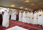 العاهل يشارك جموع المصلين في أداء صلاة عيد الأضحى المبارك