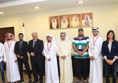 رئيس جامعة البحرين يناقش تصورات مجلس الطلبة ويؤكد العمل بروح الفريق
