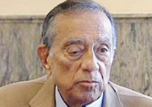 مصر تطلب من الإنتربول رفع اسم رجل الأعمال حسين سالم من قائمة التحفظ