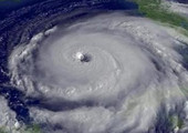 اعصار ماثيو القوي يقترب من جامايكا وهايتي