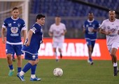 بالفيديو... مارادونا ورونالدينهو وتوتي يستعرضون في مباراة من أجل السلام