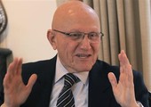 رئيس الوزراء اللبناني يدعو القوى السياسية إلى الابتعاد عن المصالح الحزبية أو الطائفية