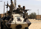 مقتل 12 من الجيش المصري و15 متشدداً في اشتباك بسيناء