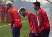 بالفيديو... الثلاثي MSN يتعرضان للإذلال في تدريبات برشلونة!