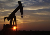 النفط يرتفع أكثر من 2% والخام الأميركي عند أعلى مستوى في 15 شهرا