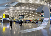 خدمات الإسعاف تعالج 26 شخصا من مشاكل في التنفس بعد إخلاء مطار لندن