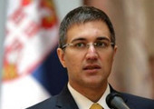 الشرطة الصربية تجلي رئيس الوزراء بعد العثور على أسلحة قرب منزله