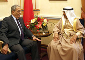 رئيس الوزراء يستقبل عمرو موسى... وينوه بالعلاقات البحرينية المصرية