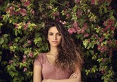 بالفيديو والصور..البحرينية سمر أمين تفوز بجائزة أفضل امرأة مخرجة من مهرجان برشلونة للأفلام