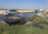 بالصور... مياه المجاري تغرق مدخل قرية بوري والأهالي: هذه معاناة متكررة