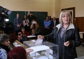 جولة الإعادة في انتخابات الرئاسة ببلغاريا قد تسفر عن فوز قائد سابق للقوات الجوية