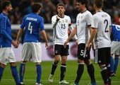 الماكينات تتجول في روما قبل المواجهة الودية أمام الازوري