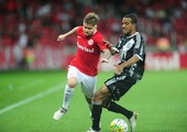 شغب جماهيري بعد تعادل انترناسيونال واقترابه من الهبوط في البرازيل