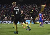 بالفيديو... توري يقود مانشستر سيتي لفوز مثير 2-1 على كريستال بالاس
