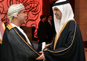 رئيس الوزراء ينيب خليفة بن علي لحضور حفل السفارة العمانية بالعيد الوطني